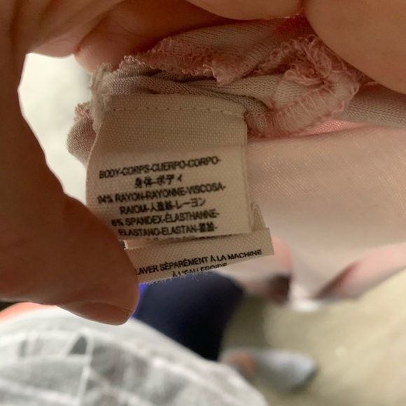 We the Free Pink V-neck size Small - Picture 4 of 4